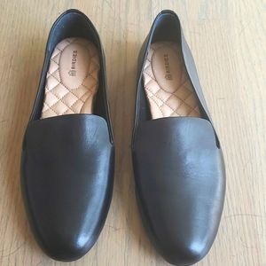 Never worn Birdies black leather 8.5